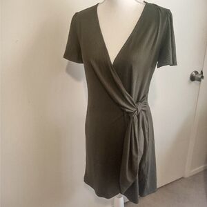 Socialite Women's Casual Mini Olive Green Small